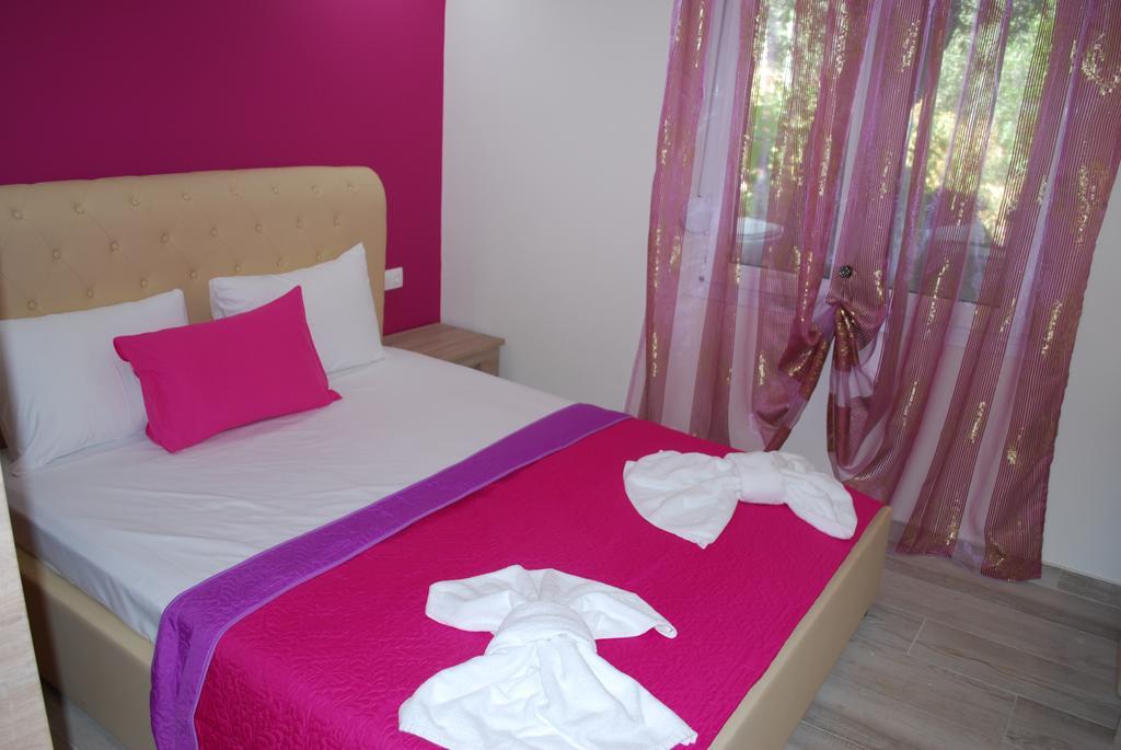 Family House Emerald Лименария Екстериор снимка